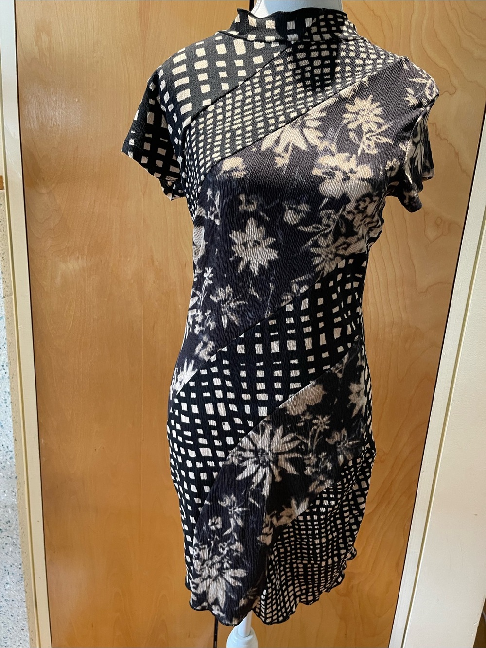 Urban Outfitters bodycon mini dress size M